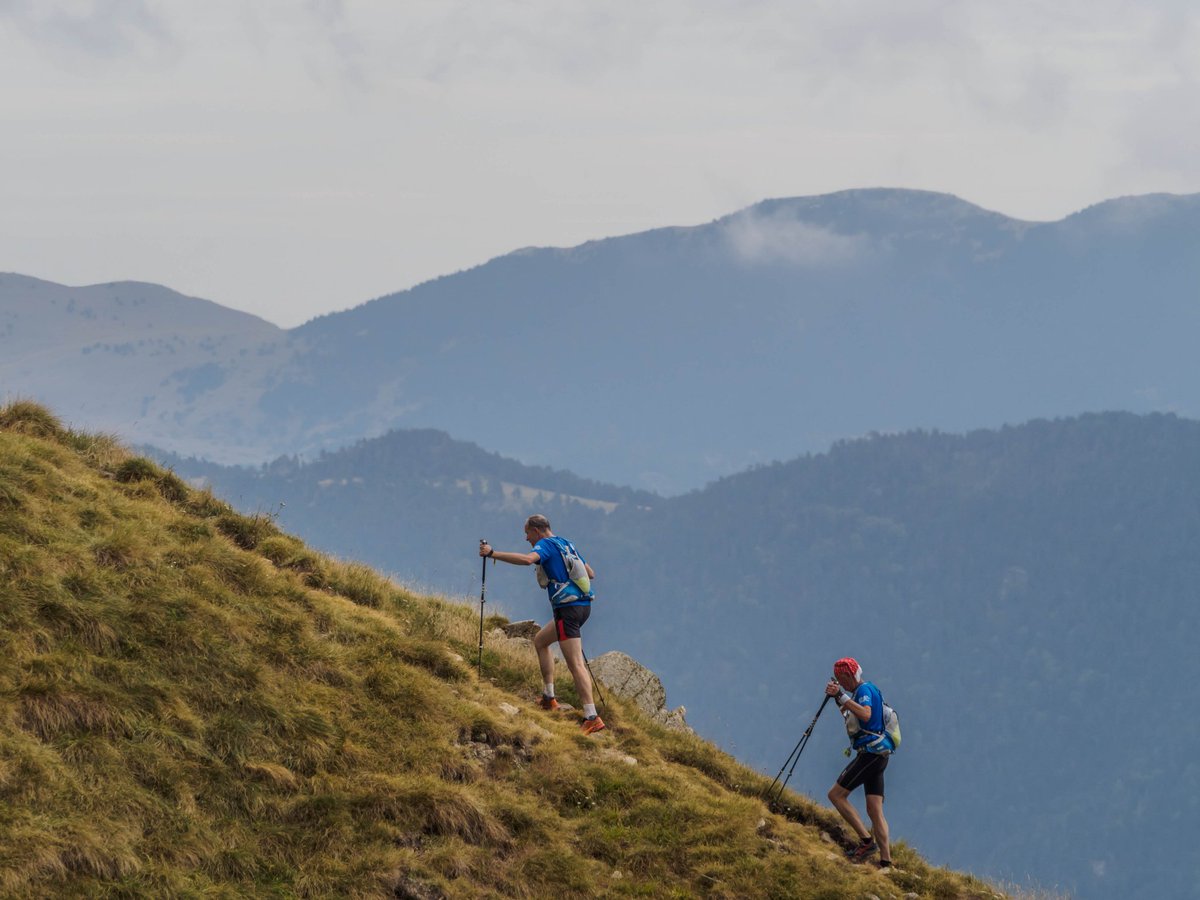 PyrStageRun's tweet photo. [ENG] The magnitude of the Pyrenees mountains 🗻
#Pyreneesstagerun #PSR #PSR2018 #Pirineus #Visitpirineus #RunPyreness #Moutain #Trailrunning 
Main sponsor @tugawear https://t.co/335qmmp1S2