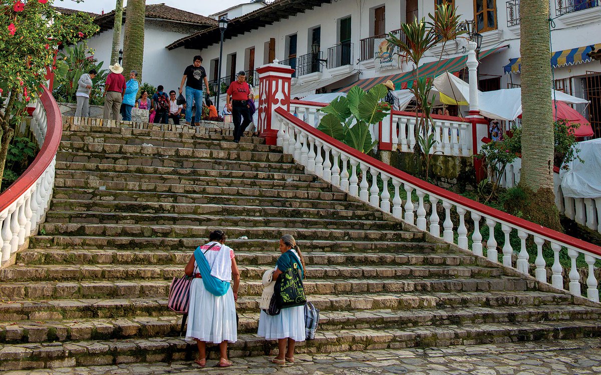 Cuetzalan, uno de los pueblos más bonitos de México - bit.ly/2mXf9qF
