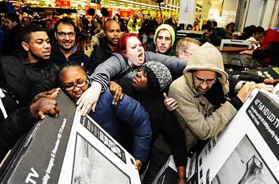 experiummarkets's tweet image. A partir de hoy por #BlackFriday  y durante todo #Diciembre los pobres se 'pelearan' por comprar, por gastar... incluso lo que no tienen.  A partir de hoy los ricos en lo único que se ocuparan sera de venderles.  Es fácil entender porque los ricos son cada vez mas ricos.