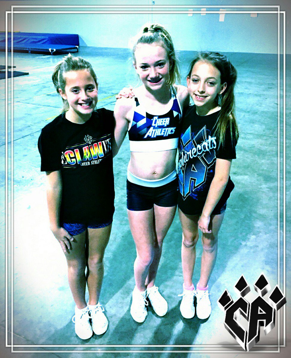 CA_MonarchCats's tweet photo. Monarch flyers working hard during the break at CA Charlotte's workshops! #monarchcats #cacamps #spreadyourwings https://t.co/IivnFvekzx