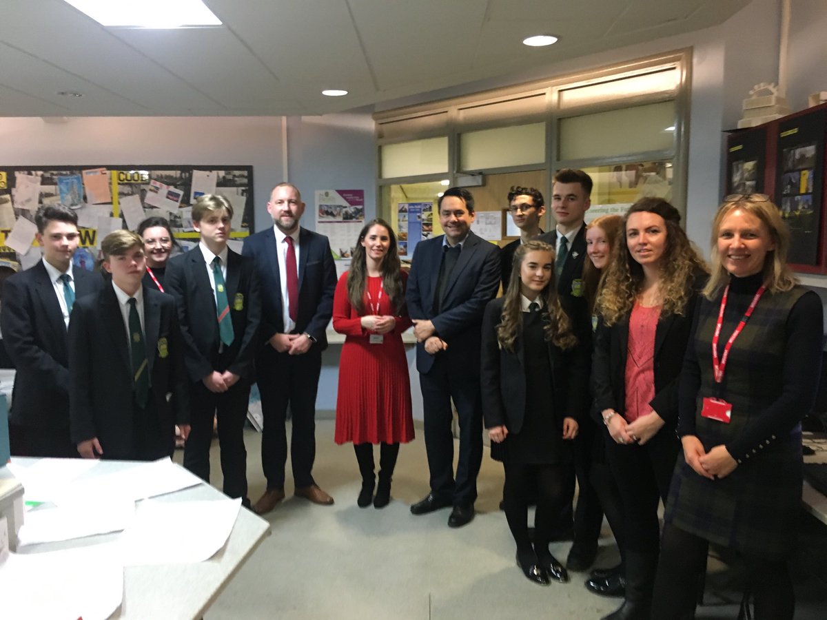 ClassofYourOwn's tweet photo. Really nice to meet you @StephenTwigg with @LanaLiverpool - hope you enjoyed talking to superb @DECHeathSchool #DEC students as much as I did! Our first MP to visit a #DEC school (and I hope not the last!) Thank you for coming along. https://t.co/u9RnMWSXxT