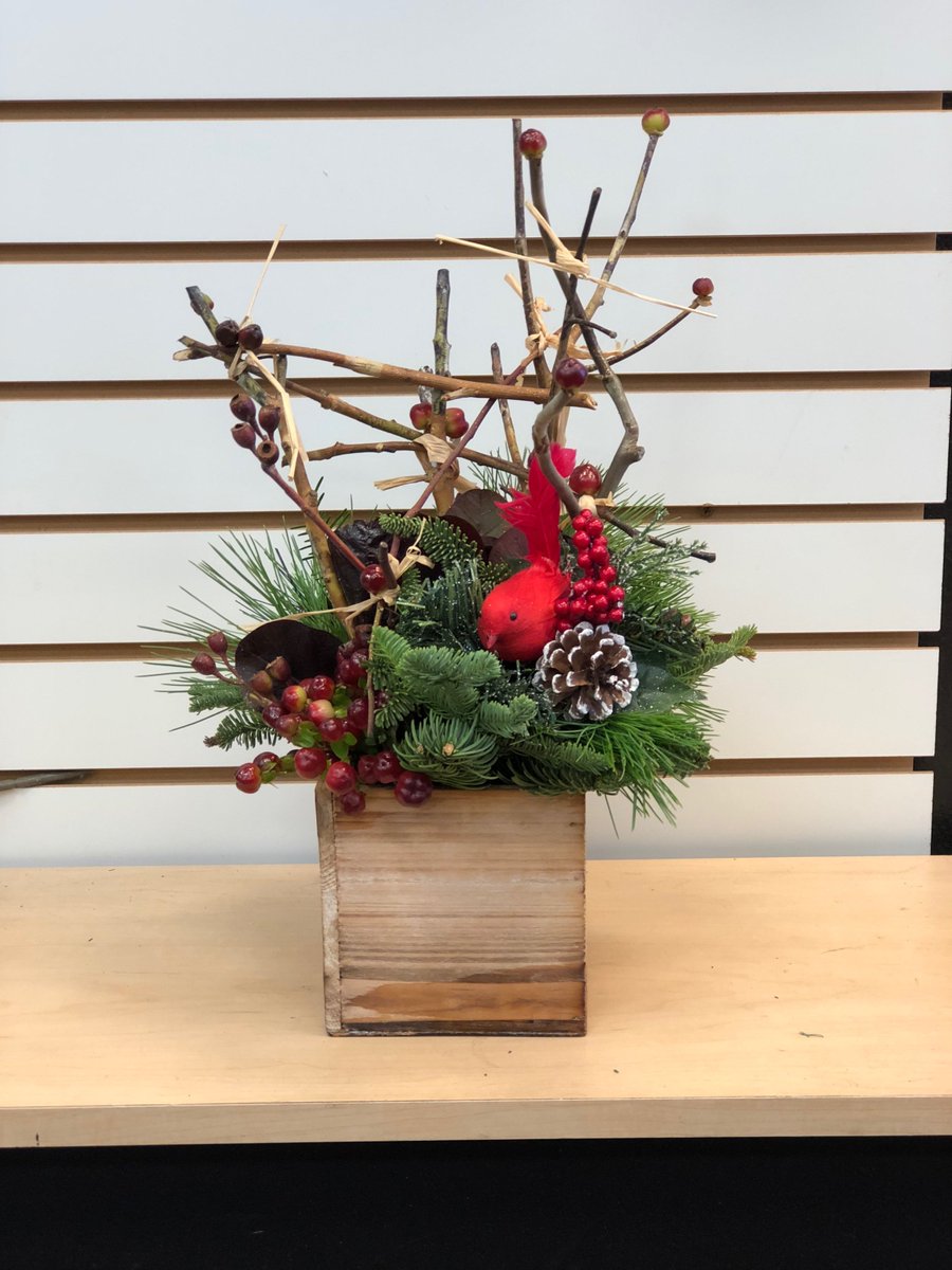 It's beginning to smell a lot like Christmas here at Fabbrini's!