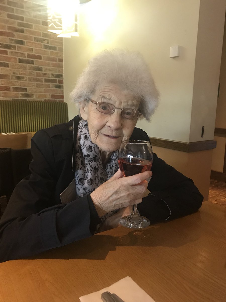 rachelbeer2's tweet photo. Happy Birthday to the strongest lady I know. Love you nan ❤️ https://t.co/slYpjJUrER