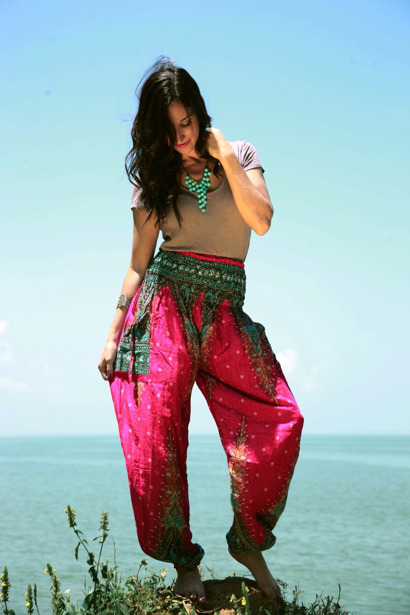 simplysmartdes1's tweet photo. Get in on our Black Friday Sale! Purchase any pair of Happy Pants for only $12. Limited time, don’t miss this. https://t.co/tjJ14jfPwn