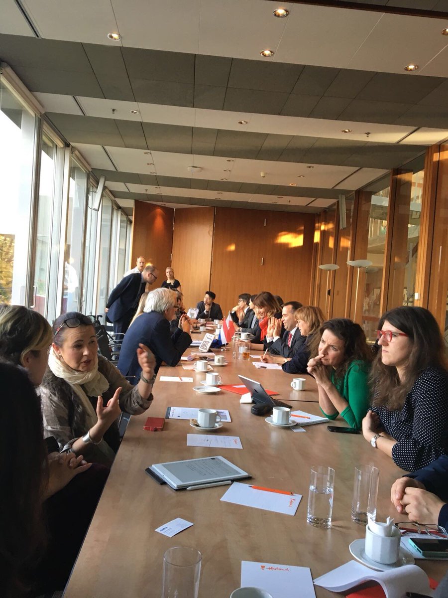 Tijdens de laatste dag van de 'Missie Circulaire Economie Polen', zijn er, samen met Poolse overheden en de private sector, veelzijdige workshops, variërend van circulaire bouw tot de recycling van batterijen #hollandcirculair #circualaireeconomie