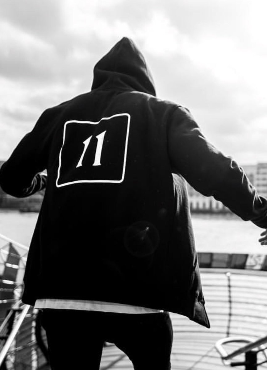 _11ing_'s tweet photo. Don’t be a 3:
Use code BLACKFR11DAY today at checkout. 

https://t.co/GxCtcTTYzy

Bye. https://t.co/MKDrDBF8xd