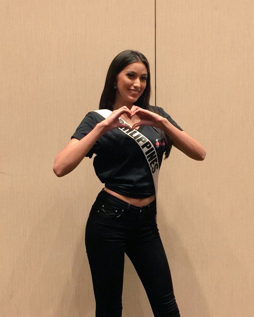 powerhousePH_'s tweet photo. Unity is not just being together. It is being together for the same purpose. Remember that purpose. Remember why we're doing this! #MissUniverse #Philippines https://t.co/qAlxoL4hHF