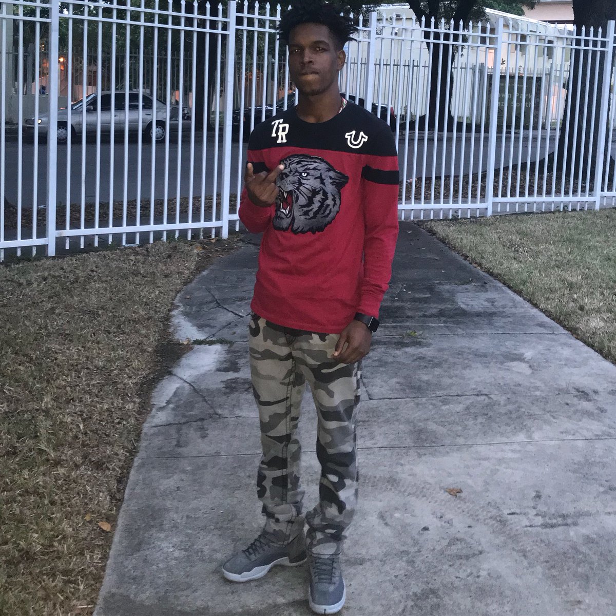 195Kap's tweet photo. Y’all already know where it goes down at 195 to the 🍇 #BipCam #BipRich #BipEggo https://t.co/HpfMMCte3K