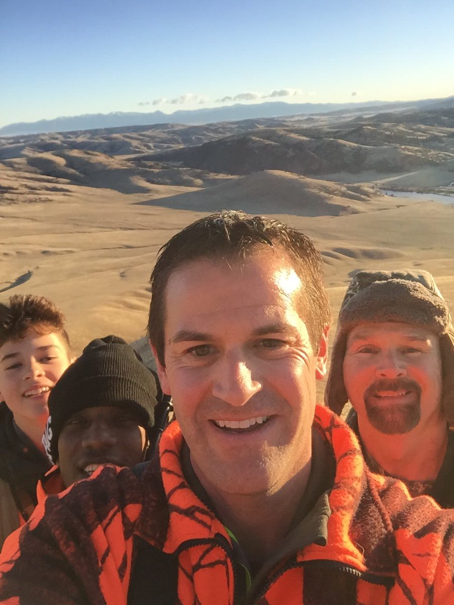 BrianHopkinsMT's tweet photo. Chasing the elusive elk... #getoutside #bigskycountry https://t.co/X3LAtT71V7