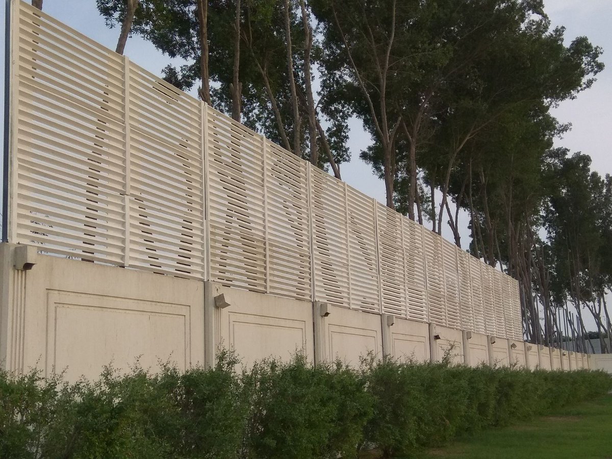 ucprecast's tweet photo. Precast concrete boundary wall with GRP top. #precast #precastconcrete #precastboundarywall #precaterection #concrete #ultracrete #ultracreteprecast #precaster #precastfactory #precastgrp #precastwall #precastpanel #precastworks #precastsystem #precastgrptop #precastmodification https://t.co/ZpoRrBRV7g