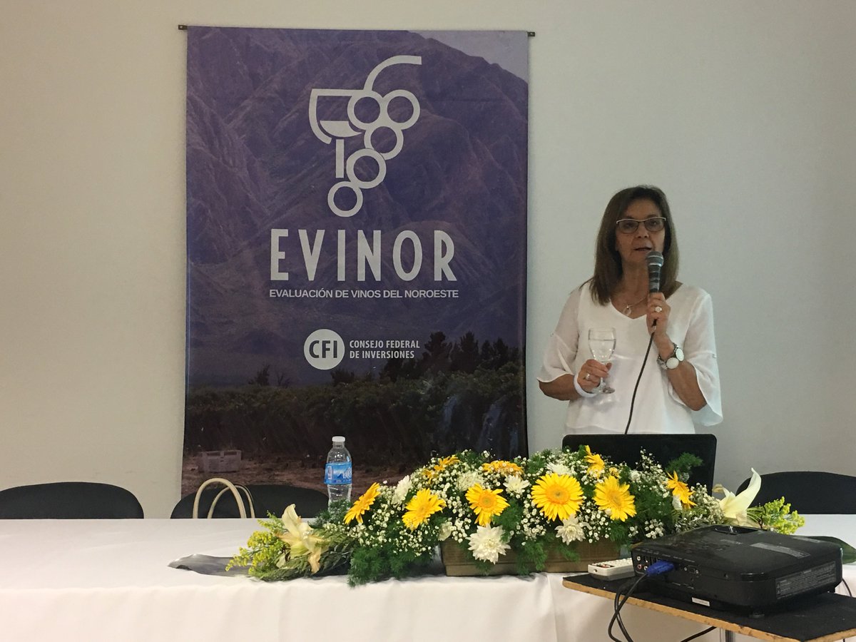 ChinoAbdo's tweet photo. #DiadelVino Bodegas que participan en @feriacys distinguidas en @Evinor_LaRioja https://t.co/GzfxY7fF6V https://t.co/7vhF5Ubg85