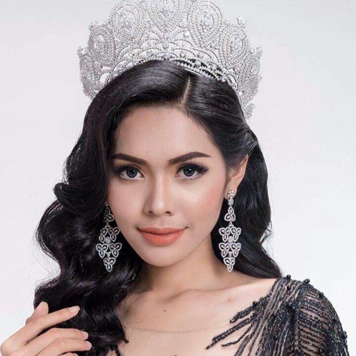 PonleuSky's tweet photo. Miss Cambodia makes a big surprise to the world with her ability, beauty, and confident.
#MissUniverse #Cambodia https://t.co/sRvf178Cap