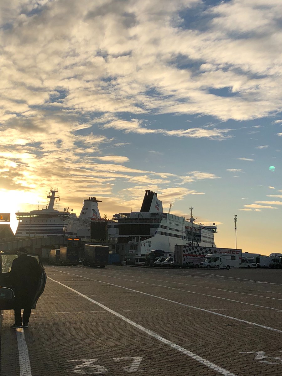 MacCollMedia's tweet photo. Whilst most of the office prepares for a quiet weekend, heres one team off to Spain on a last minute job #itad #serverrelocation #onsiteshredding https://t.co/laYTeCjFfm