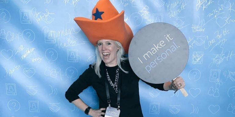 LifeAtATT's tweet photo. If you're not having fun and making it personal, you're probably doing it wrong. Take it from @alysonwoodard and her team who proudly "Make It Personal" every day in their customer interactions. #FunAtWork #LifeAtATT https://t.co/ehm4AeoKcM