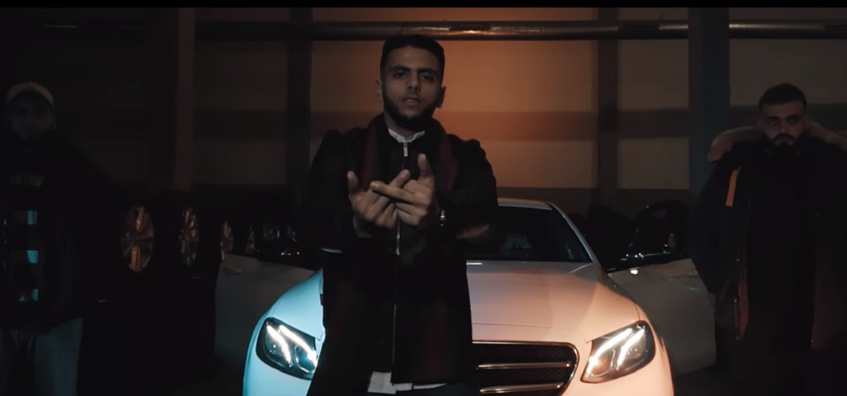 rapde's tweet photo. Reda Rwena – #mixtapekommt2 (Freetrack) [Video]

https://t.co/Dl8pqOimnz https://t.co/ne2oBI5xvK
