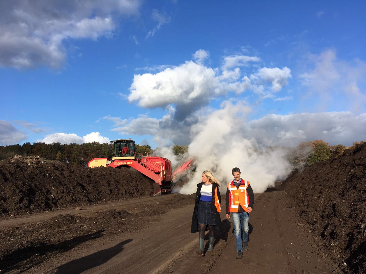 Een wereld zonder kunstmest, met een gesloten kringloop zou de fosfaatkringloop beschermen. Dat is hard nodig. Maar hóe moet dat? 

We leggen het helemaal uit, maandag in #GroenLicht!
