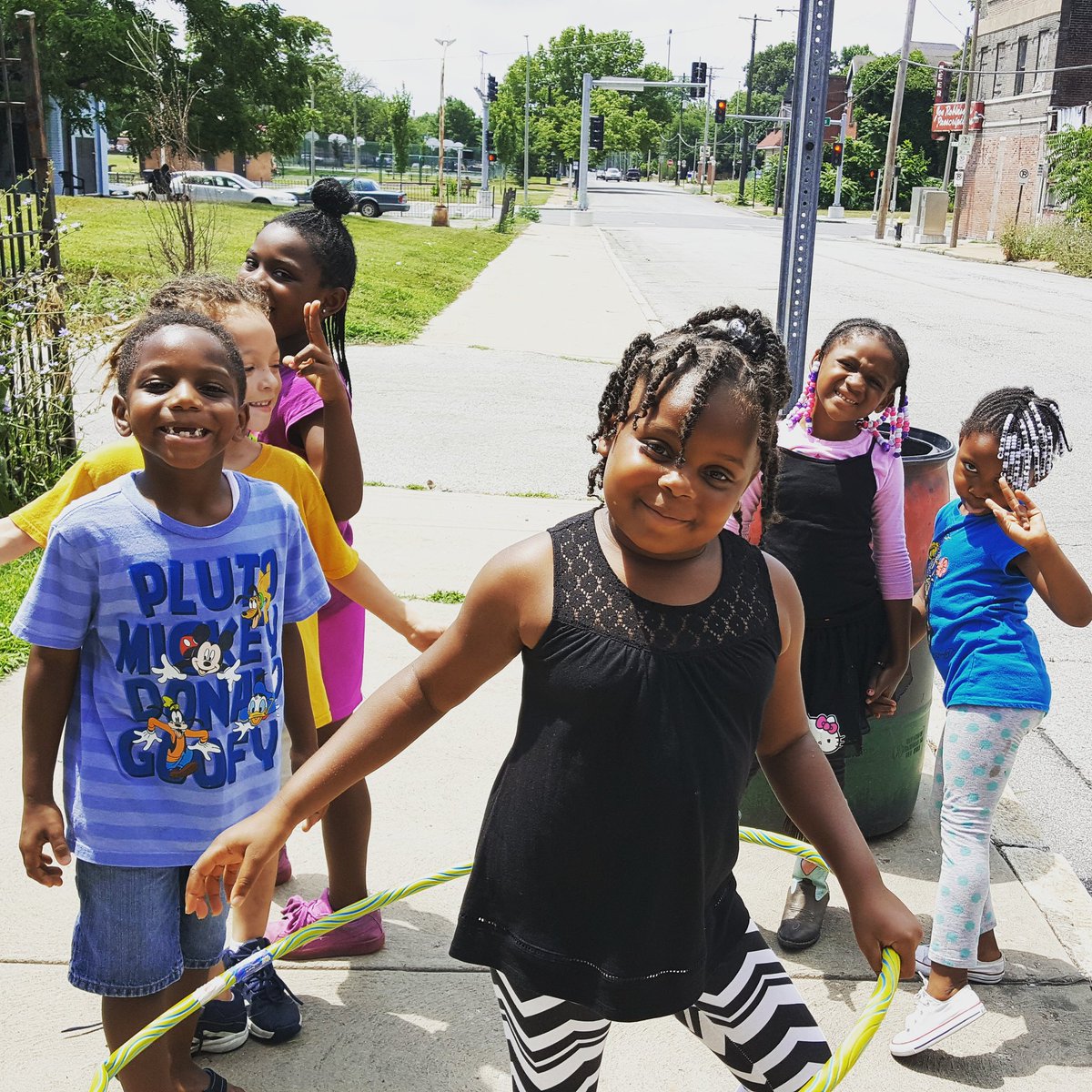 You can donate to the Education Exchange Corps w/ smile.amazon.com! Here's a pic of smiling kids to help you remember. #AmazonSmile