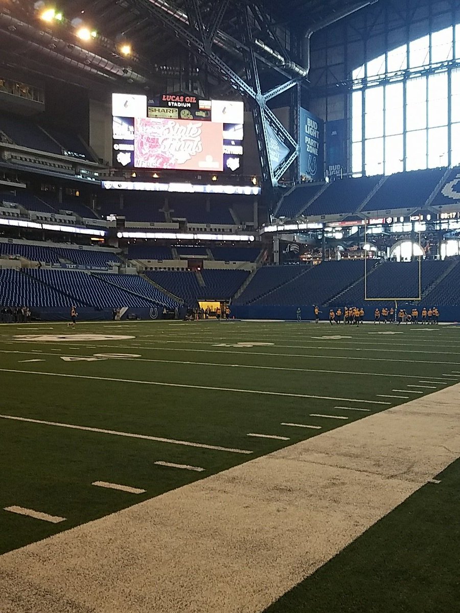 JBeeler10's tweet photo. It's GAMEDAY BABY!! 
#EGFB 
#ThankGodICoachforEG https://t.co/xRyvZc5y6I