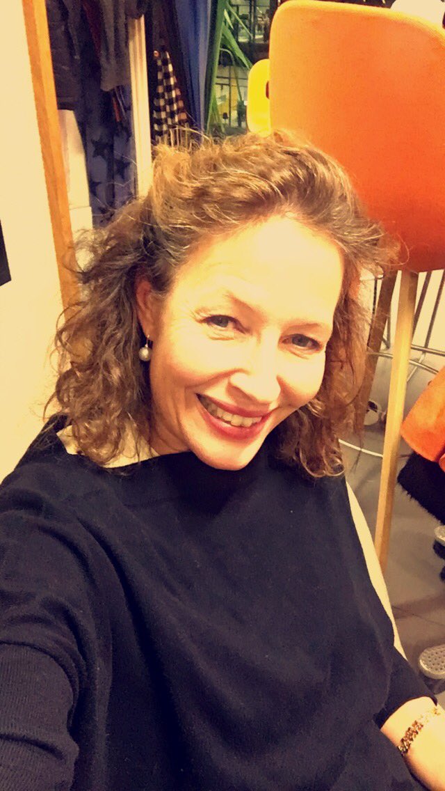 CRoenhof's tweet photo. På vej i @Orientering for at drøfte, hvordan vi får flere elever i erhvervspraktik - supervigtigt for #dkbiz @DanskIndustri @mattiastesfaye #poludd https://t.co/XA8X59LQHK