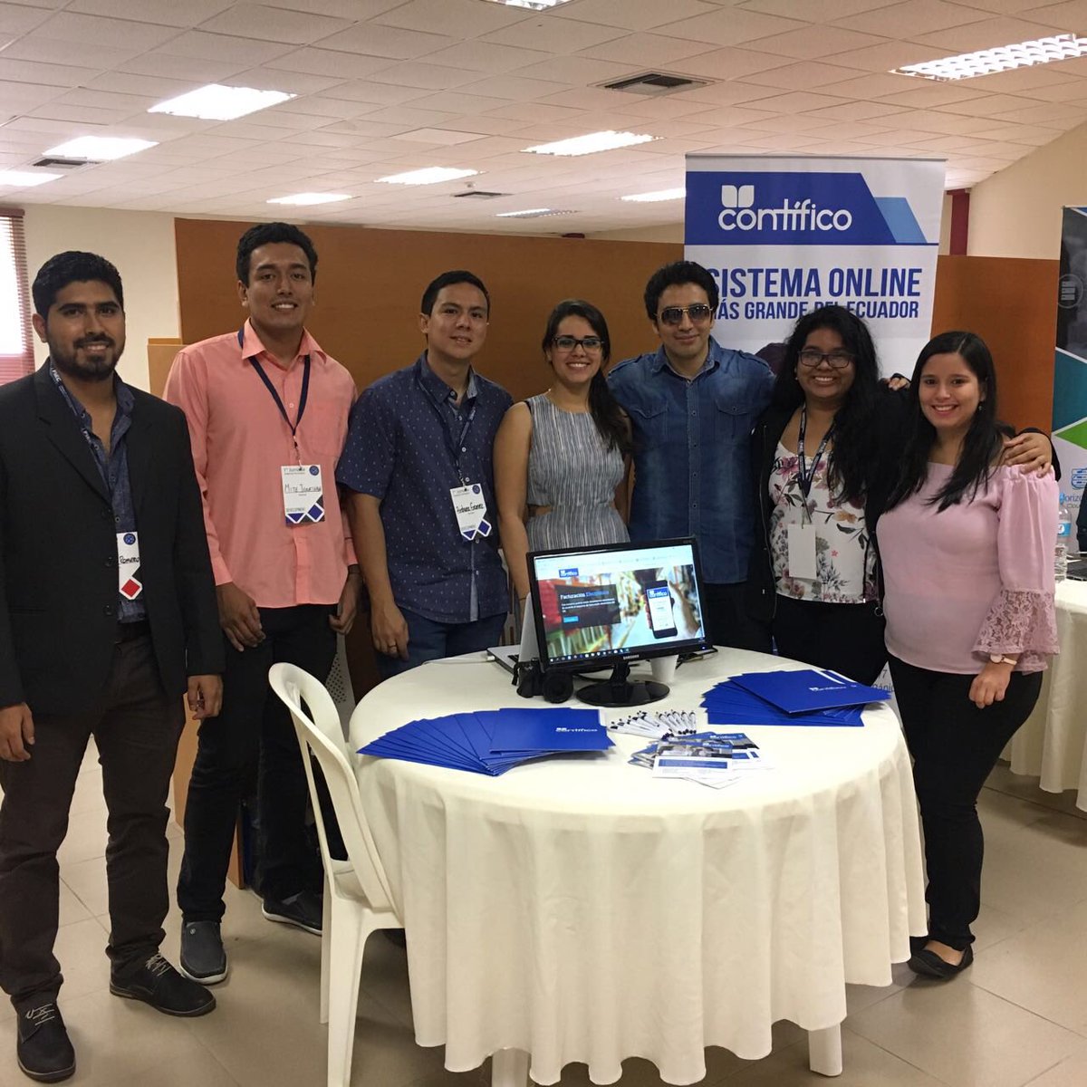 Juanfralavayen's tweet photo. Casi todo el equipo #Contifico #YoAsisto1JCE #YoSoyComputacion https://t.co/E02rgtdFhf