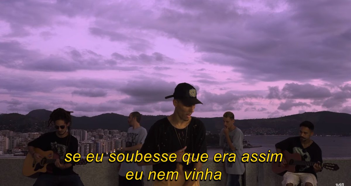 GbzaoF's tweet photo. QUANDO VOCÊ PARA NA ROSANA E O DEIVINHO SÓ DEIXA TOCAR PAGODE.. https://t.co/MhrYnx16LX
