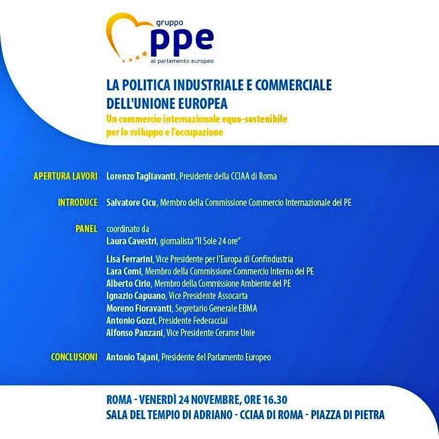 figiovanilazio's tweet photo. Adesso in diretta dal #TempioDiAdriano parte della #foltadelegazione di @fig_roma con @AngieCalabria che sta per prendere parte al convegno con @SalvoCicu e @Antonio_Tajani #PoliticaIndustrialeECommercialeUe! #NonCiFermiamoMai https://t.co/uEGh7N2FuI