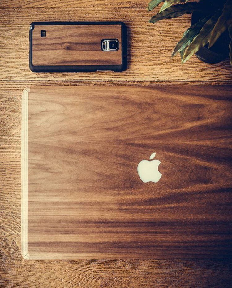 cover_up's tweet photo. Still time to get your hands on our beautiful hand made natural skins and cases in our Black Friday sale!! Enter the code 'BF20' at the checkout for 20% off! https://t.co/2hyt7HFSYr #woodback #naturallydifferent #coverup #blackfriday #sale https://t.co/wic5MZNW5s