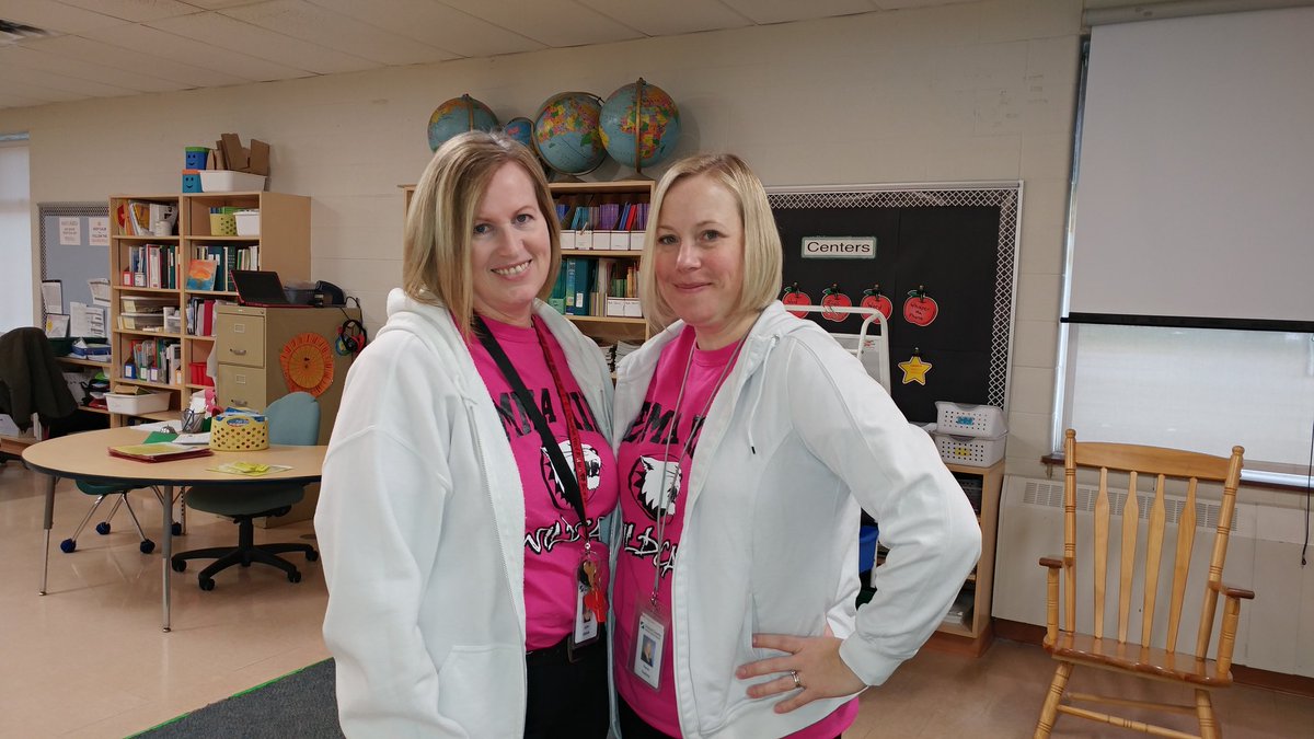 dguthrie38's tweet image. Look at all the school Spirit for Multiple Day! @EmmaKingES