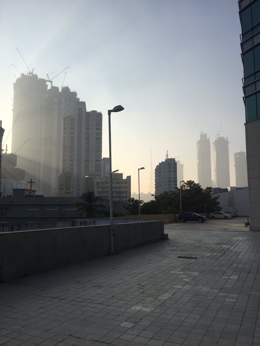 niyati_bohra_18's tweet photo. When you inhale and see the #ConstructionPollution right in front your eyes! Heavy Heart!Deep Breathing! #LowerParel #ConstructionEverywhere https://t.co/ai9aGT3kbM