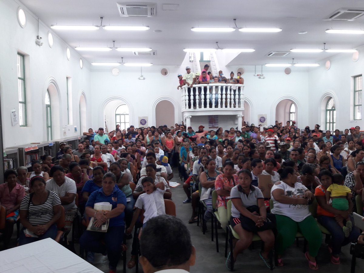 Socialización Proyecto 300 viviendas de interés social. <a href="/mejia_ajmc0820/">Alejandro Mejia</a>