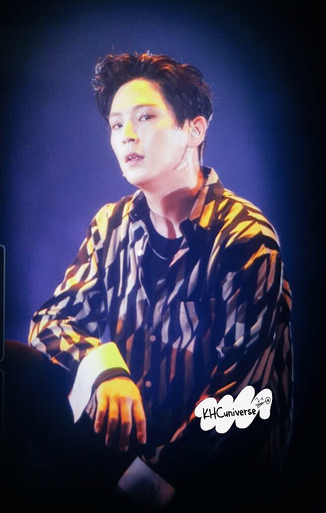 KHCuniverse's tweet photo. 171124 KPOP MUSIC WAVE
BAP_Himchan
 #힘찬 #비에이피 #HIMCHAN #BAP https://t.co/Geeatvo2Nz