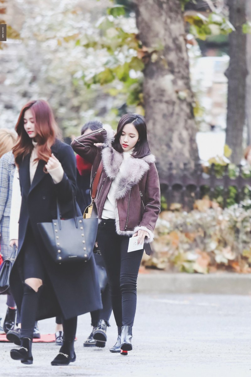 miraclenight324's tweet photo. winter is coming ⛄️

#TWICE #트와이스 #MINA #미나 https://t.co/0XcouUV6I4