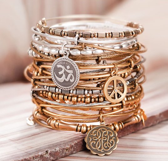 BF_CollectionAZ's tweet image. Going out of biz sale in Progress at Beth Friedman Collection, Tucson!!1865 E River Rd Stop by for amazing deals!Alex and Ani!