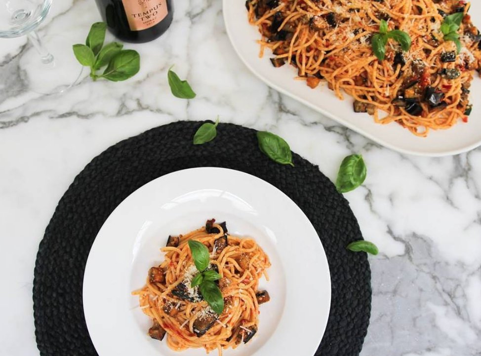Khoollect's tweet photo. The dinner of our dreams from @simply_alix 💞 Tag your shots with #khoollect to feature. https://t.co/DHaUNguA7I