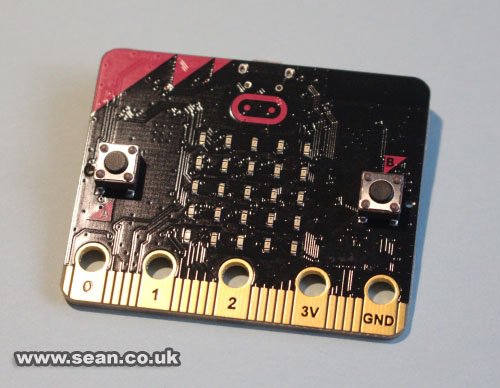 musicandwords's tweet photo. Create a Secret Santa app for the #Microbit. Shake for your naughty or nice virtual gift! https://t.co/DWP33LBmn6 #microbitchallenge #edtech https://t.co/MUA1c8NYgC