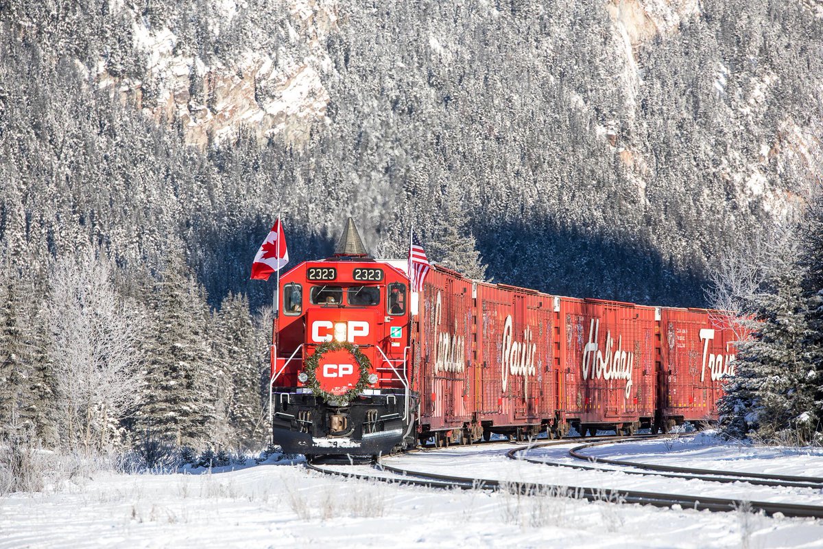 The @CPHolidayTrain starts rolling this weekend! Can’t wait to hop on across the prairies! #CPHolidayTrain 📸@Neil_Zee
