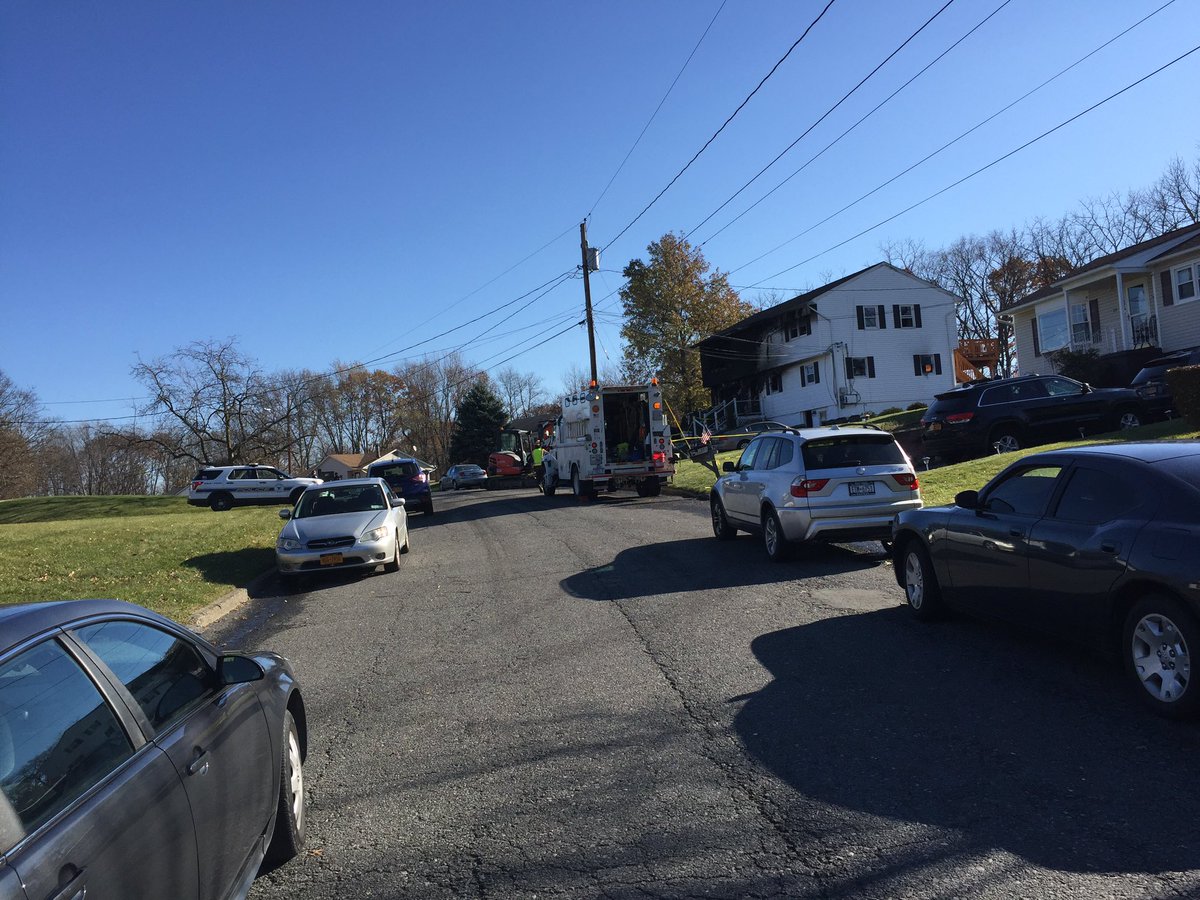 MichelleBNews12's tweet photo. #BREAKING: 2-year-old child confirmed dead following fire on #coachlane in #Newburgh latest on @News12WC st noon. https://t.co/d5tHgPT5p5