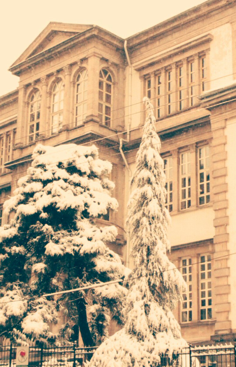 #dualarımızdasınöğretmenim 70 yıllık okulda geçmişten geleceğe ışık olan öğretmenlerimiz