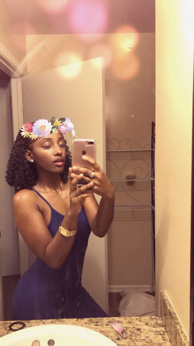 lady_abstraxt's tweet photo. Talk To Me Nice 💋😏 https://t.co/ctTqOoJNth