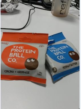 DHarrisVI's tweet photo. Thanks @theproteinball for the treats! #WhereTheCoconutGo? #PeanutButterWins! https://t.co/z7zeeAYGxS