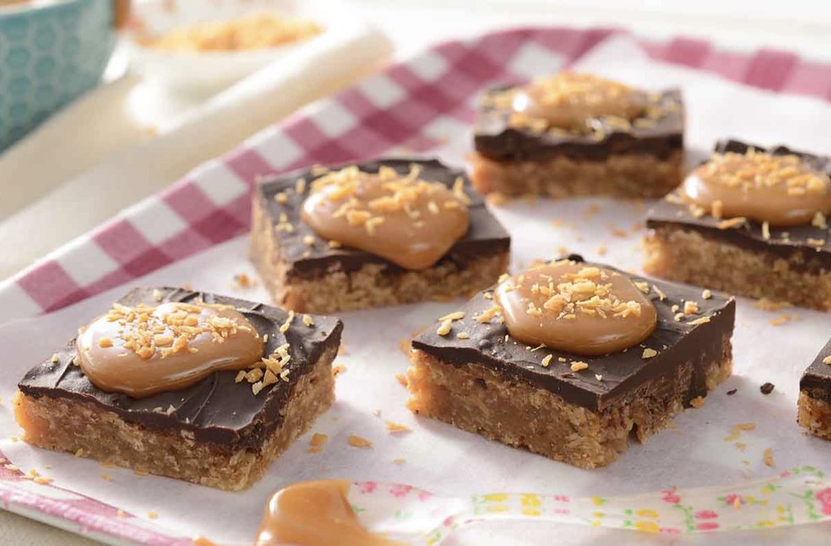 LorAnnOils's tweet photo. Our vanilla butternut flavor makes these treats extra special. https://t.co/Vib1Jl8Fgu https://t.co/IQg8v6K6le