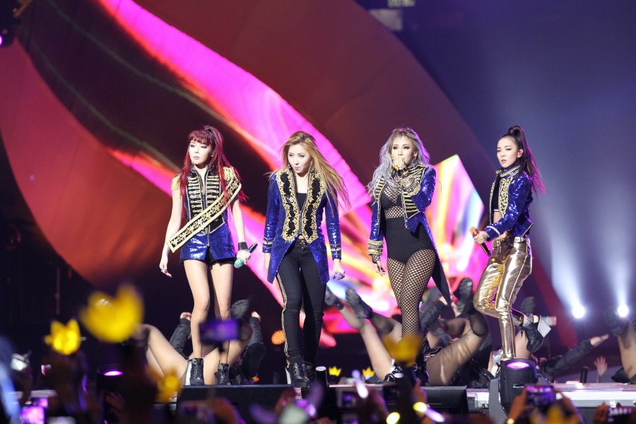 soompi's tweet photo. #SandaraPark Responds To Fans Saying "#2NE1DeservedBetter" 1 Year After Disbandment Announced 
https://t.co/zXtJ2xqJqq https://t.co/DNU7lSvkQy