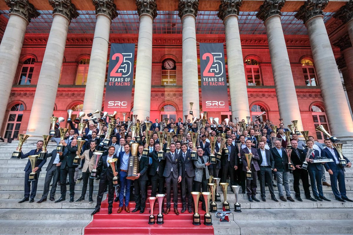 BritishGT's tweet photo. That's a whole lot of winners! SRO's (and #BritishGT's) 2017 champions gathered outside the Palais Brongniart in Paris to show off their latest silverware. #SRO25Years https://t.co/ZznnfyZ1Ms