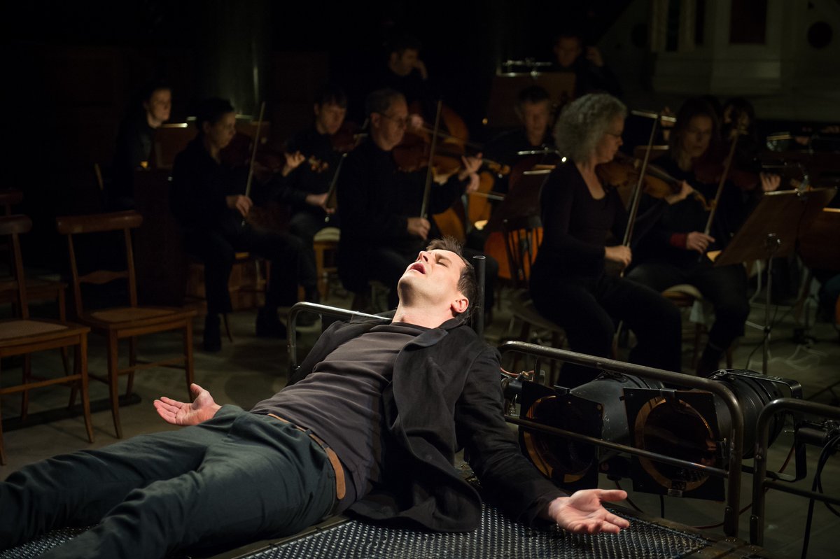 PNN_de's tweet photo. Noch bis zum 2. Dezember in Potsdam zu sehen: Mendelssohns "Elias" #Winteroper https://t.co/OUERoIbSLy https://t.co/uP9k4MxOl0