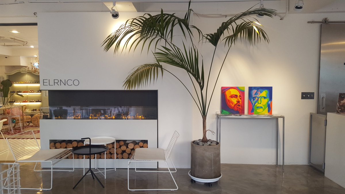 artiamjio's tweet photo. #art #artist #artwork #painting #oilpainting #portrait #pavarotti #davidbowie #color #visualart #contemporaryart #exhibition #display #cafe #showroom #korea https://t.co/MMpDz0ueww