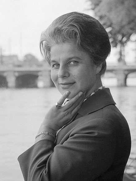 today_classical's tweet photo. #Today in 1988 Death of #soprano Irmgard #Seefried #MusicHistory #classicalmusic https://t.co/TNigDp1bzD
