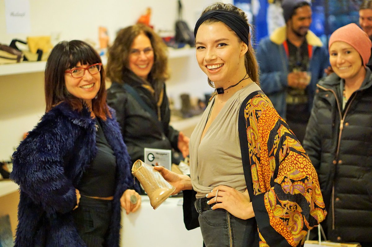 southstreetphl's tweet photo. Happy Black Friday, Philadelphia! Shop local and SAVE today w @nydia_han @6abc playbook of deals: https://t.co/hDVobuyrFW https://t.co/DoIwcqnpwh