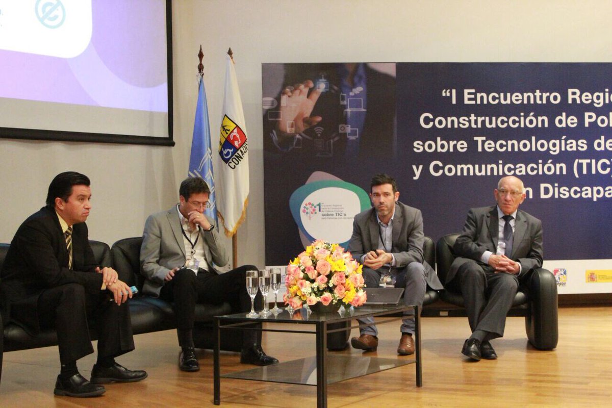 upsalesianaec's tweet photo. P. Javier Herrán, Rector de la @upsalesiana junto a los Grupos de Investigación #GEI, #TICAD y #GIIATA de la sedes #Quito #Guayaquil y #Cuenca, son parte del #IEncuentroTICDiscapacidad. #InclusiónUPS #ViveUPS 💻 👏 https://t.co/1K3lI5OnlG