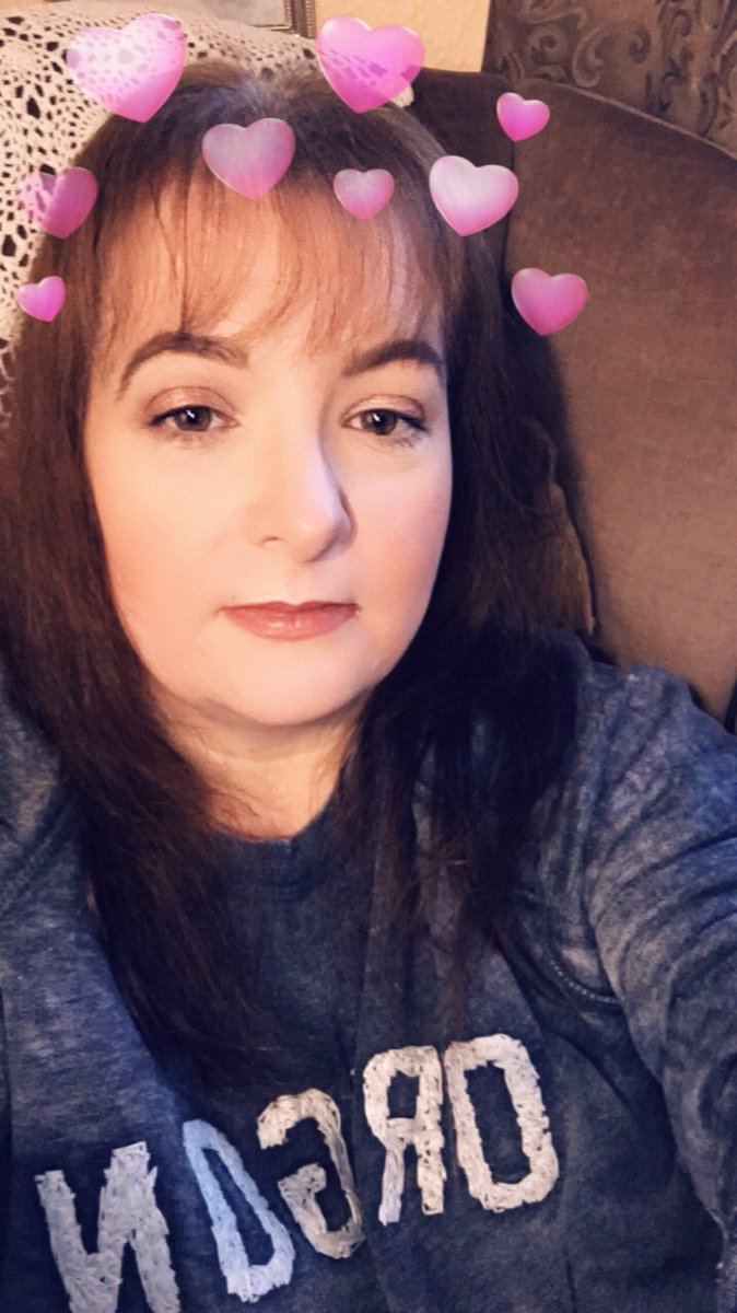 chocdream14's tweet photo. More weight loss 7 stone 2 gone ! At my biggest then showing loss https://t.co/QqoRn9D0Q2