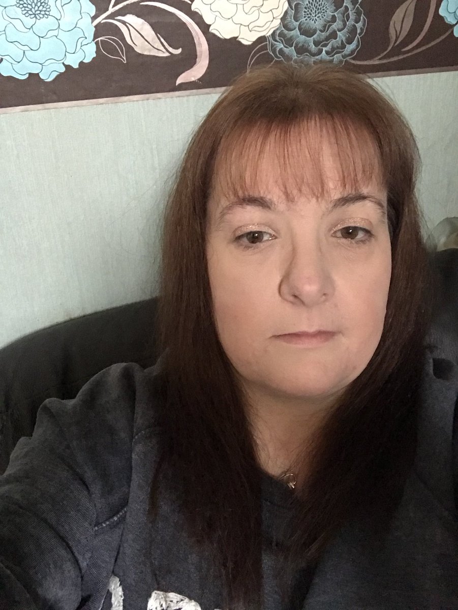 chocdream14's tweet photo. More weight loss 7 stone 2 gone ! At my biggest then showing loss https://t.co/QqoRn9D0Q2